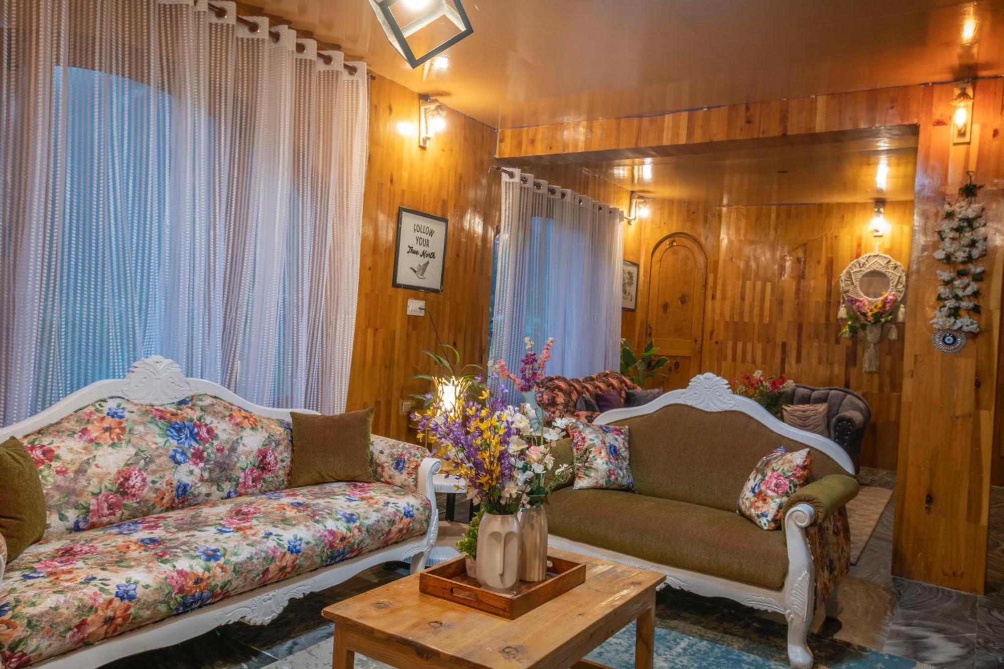 The Woodshed Villa Manali  Bagian luar foto